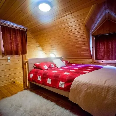 Village Chalet *