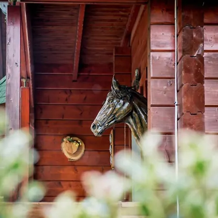 Chalet Kedra Village Retreats - Mountain Escape