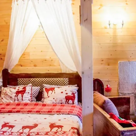 Kedra Village Retreats - Mountain Escape Chalet Martoraiika