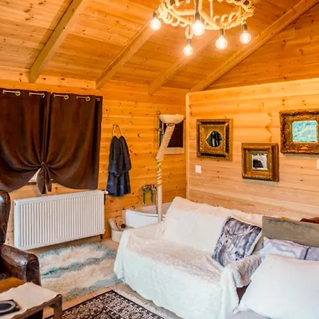 Alpstuga Village Kedra