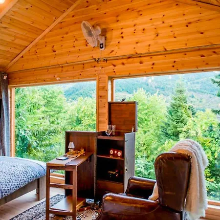 Chalet Kedra Village Retreats - Mountain Escape