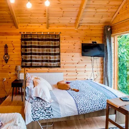 Kedra Village Retreats - Mountain Escape Martoraiika